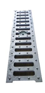Алюминиевая дренажная решетка DN100 для лотков кл.С250